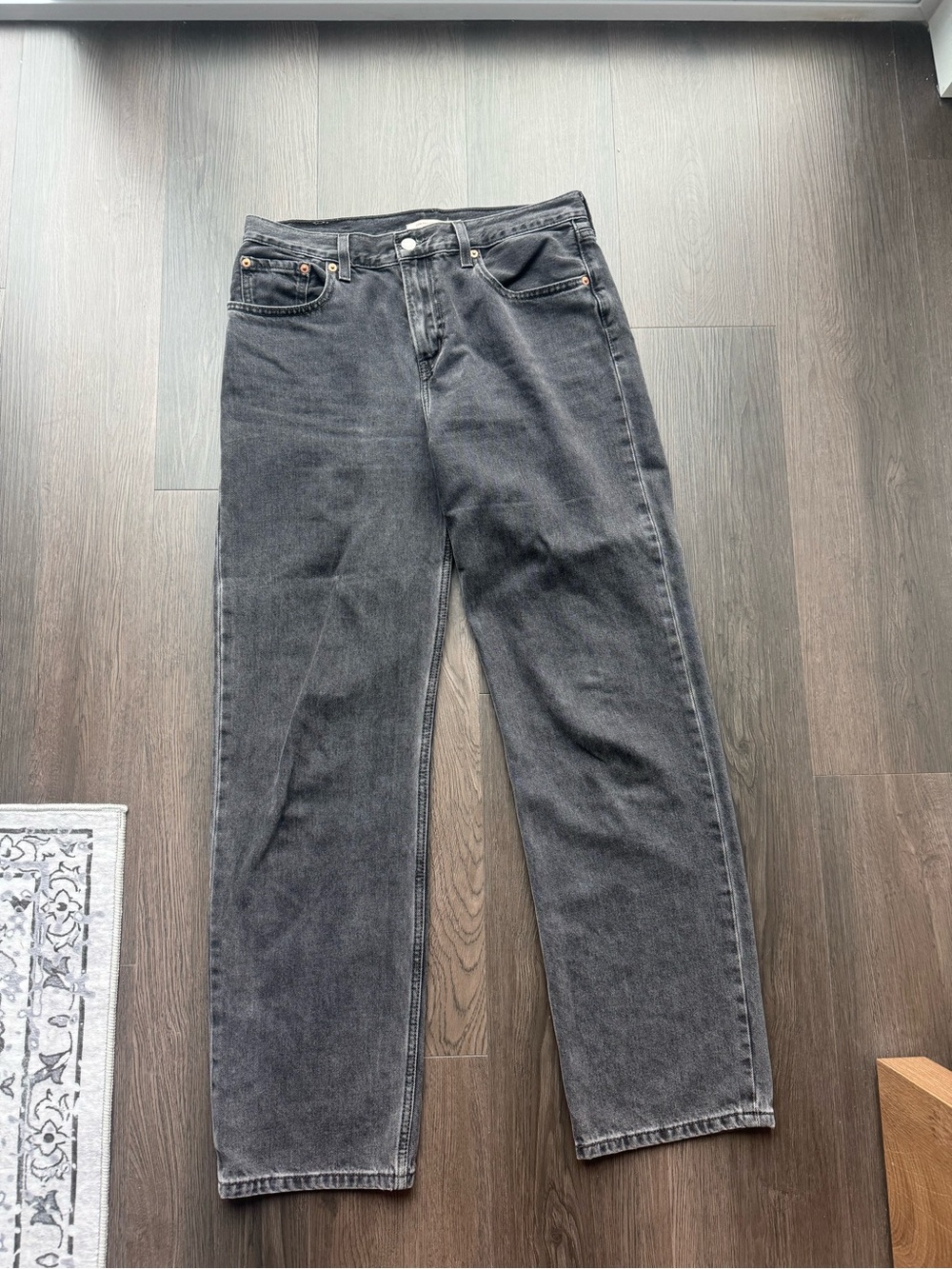 Levi’s straight leg jeans